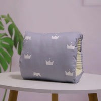 light gray crown / 25*23